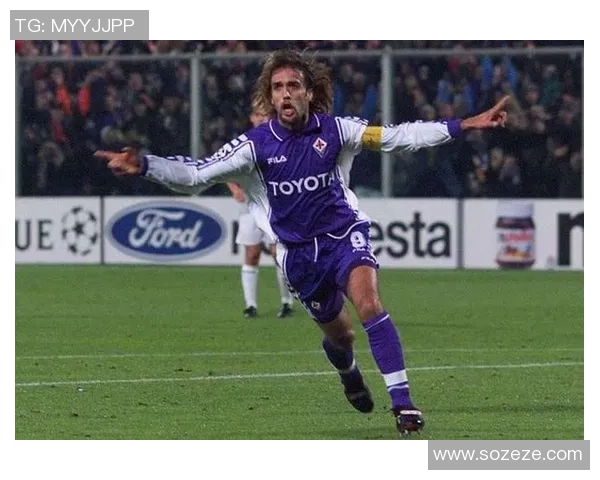 大哨牙足球明星的传奇之路与辉煌成就揭秘